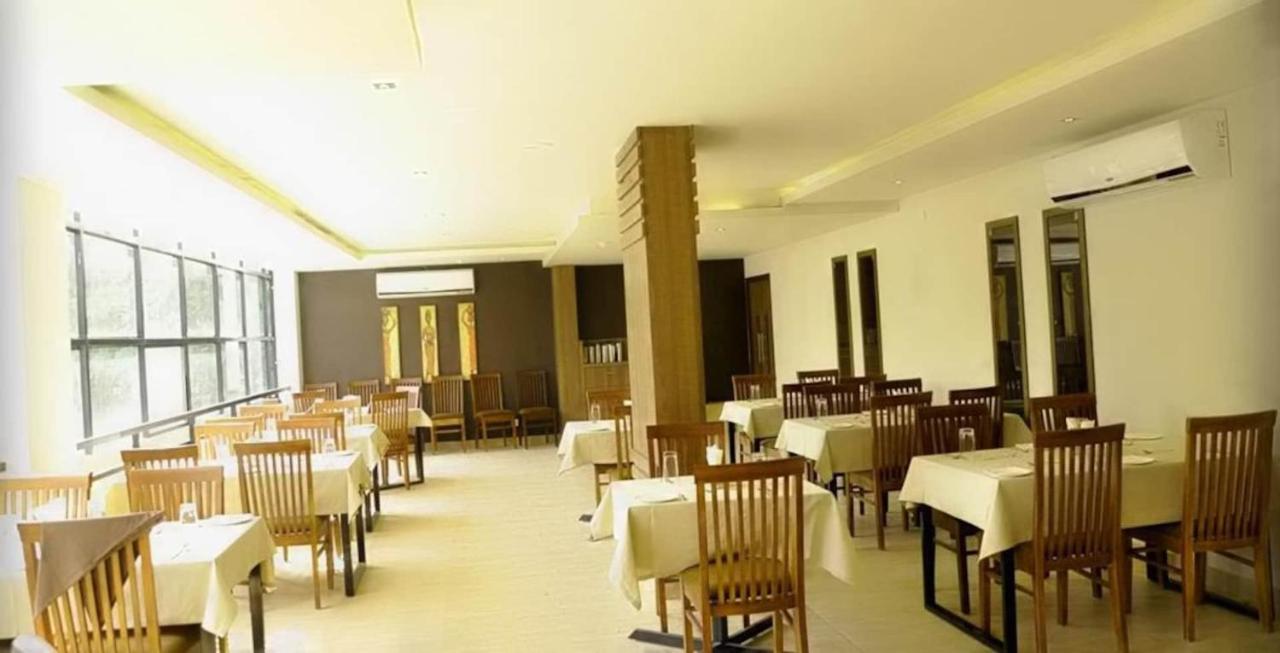 Hotel Monarch Calecute Exterior foto